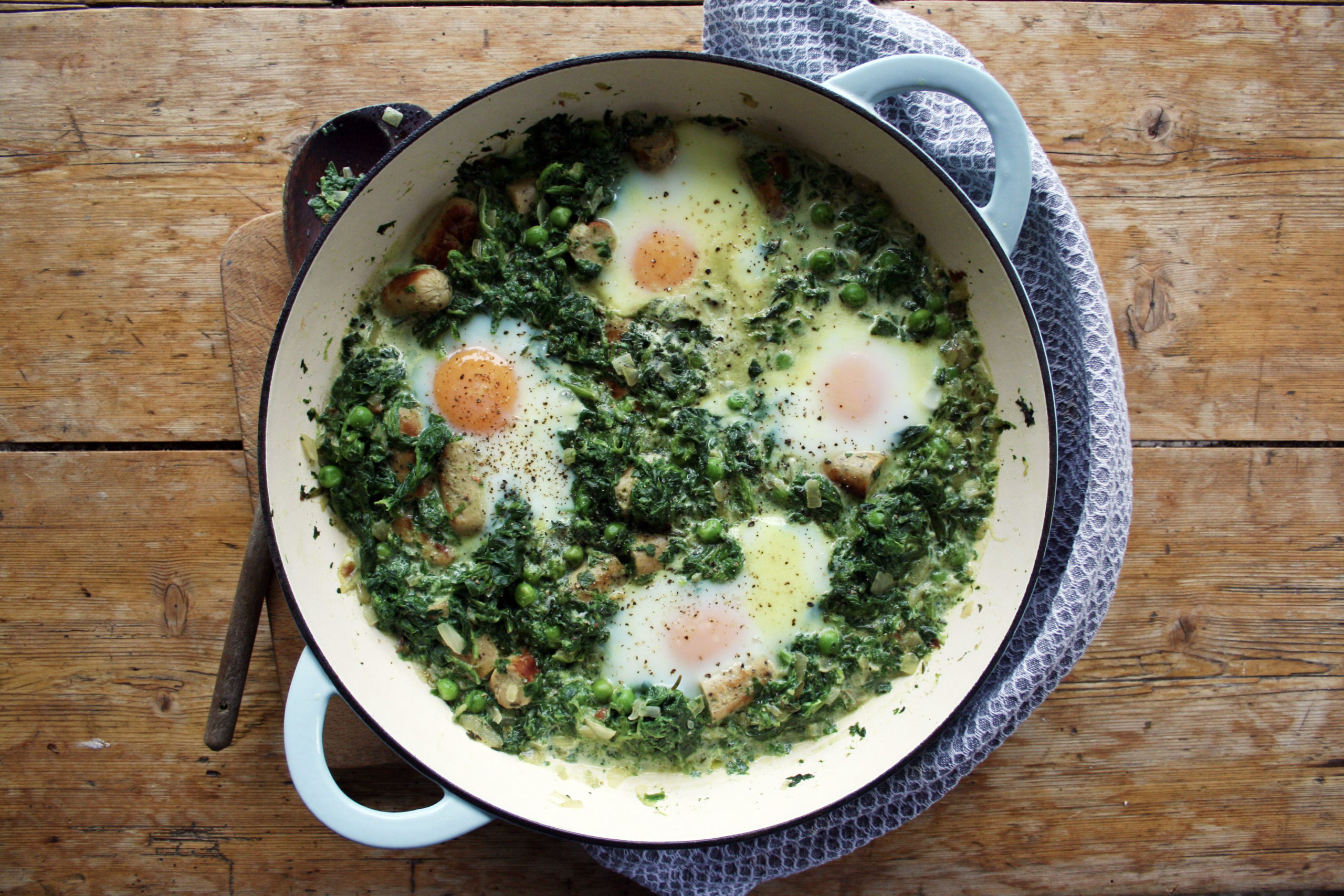 spinach, pea and sausage eggs florentine - Dom in the Kitchen